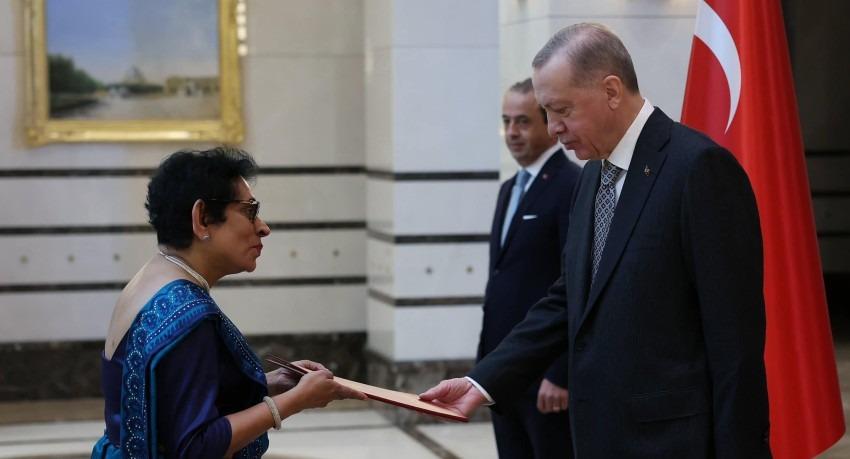 Sri Lanka's envoy to Türkiye presents credentials
